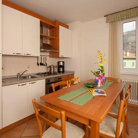 Apartments Baia Azzurra 1 Torbole Sul Garda Exterior photo