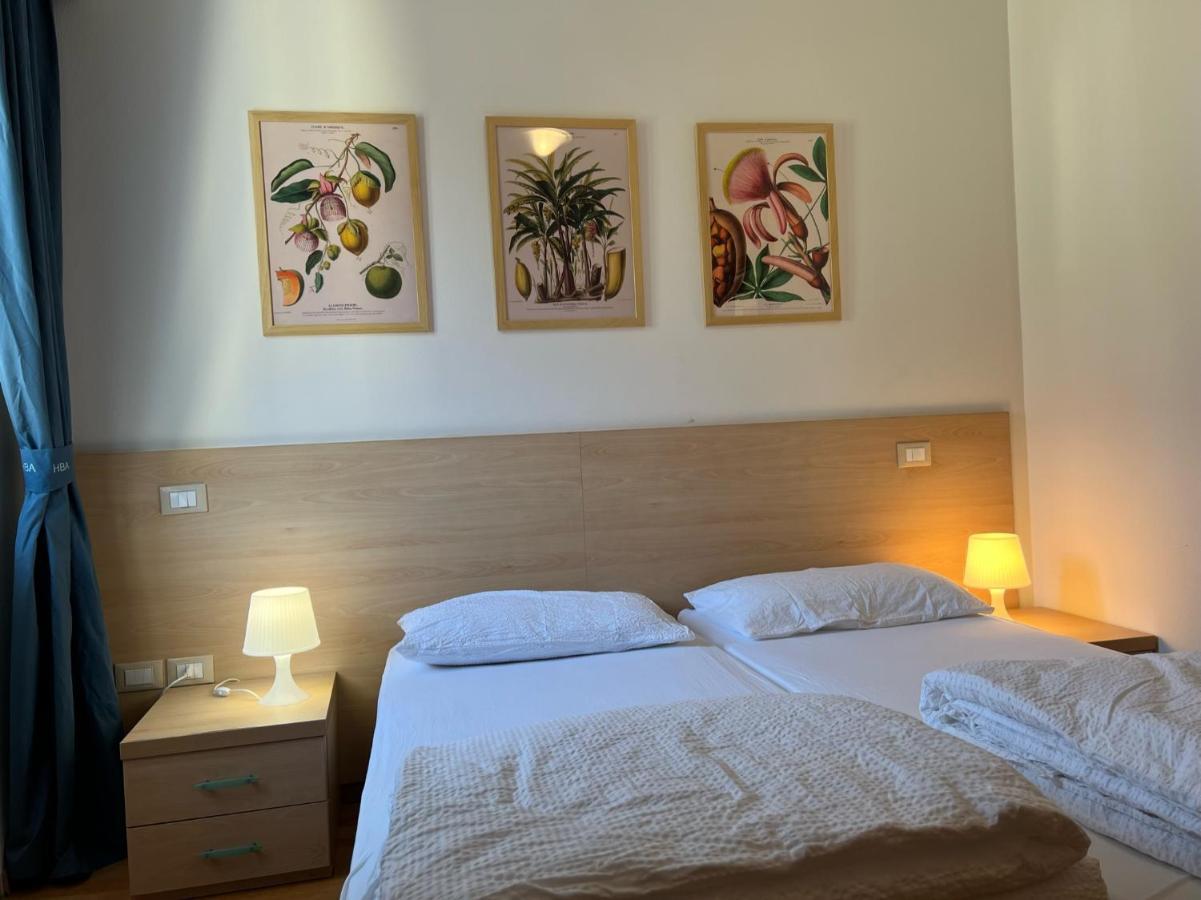 Baia Azzurra 1 Apartment *